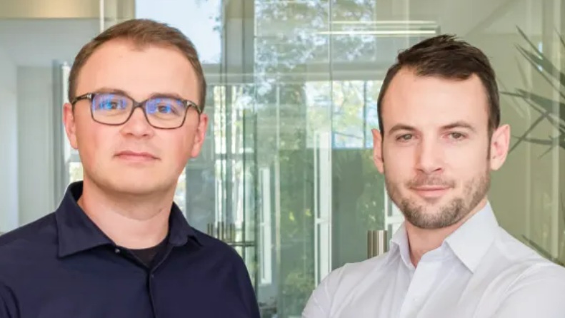 Marcel Putina à gauche, et Julien Vallet à droite, les deux fondateurs de la plateforme crypto Finst