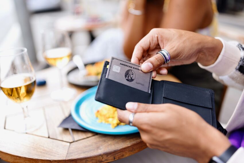 Carte Américain Express dans un portefeuille 